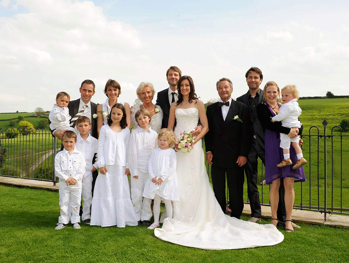 Honeylight Hochzeitsfotograf: Gruppenbild Hochzeitsgesellschaft