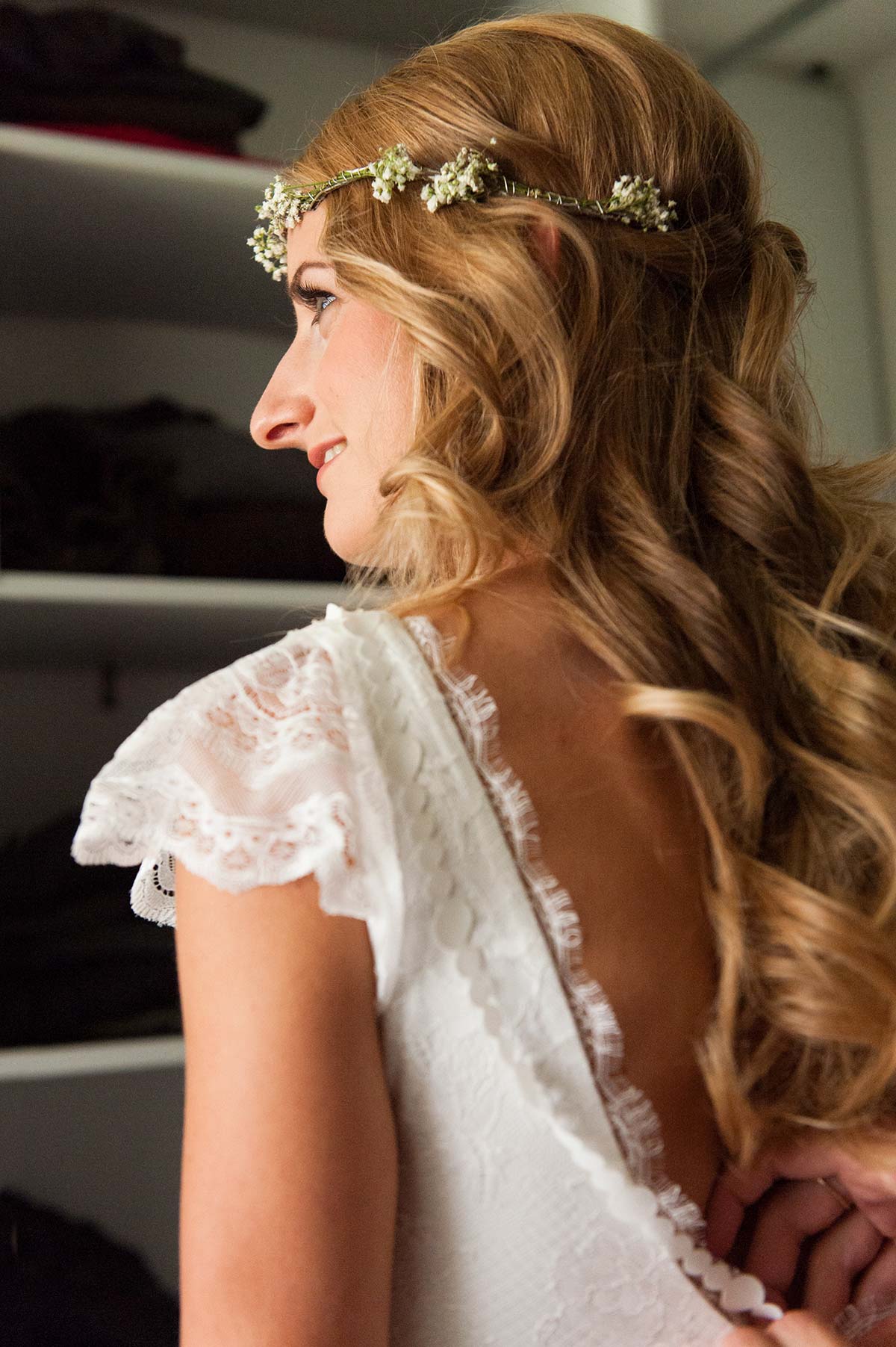 Honeylight Hochzeitsfotografen: Braut mit schönen Brautkleid