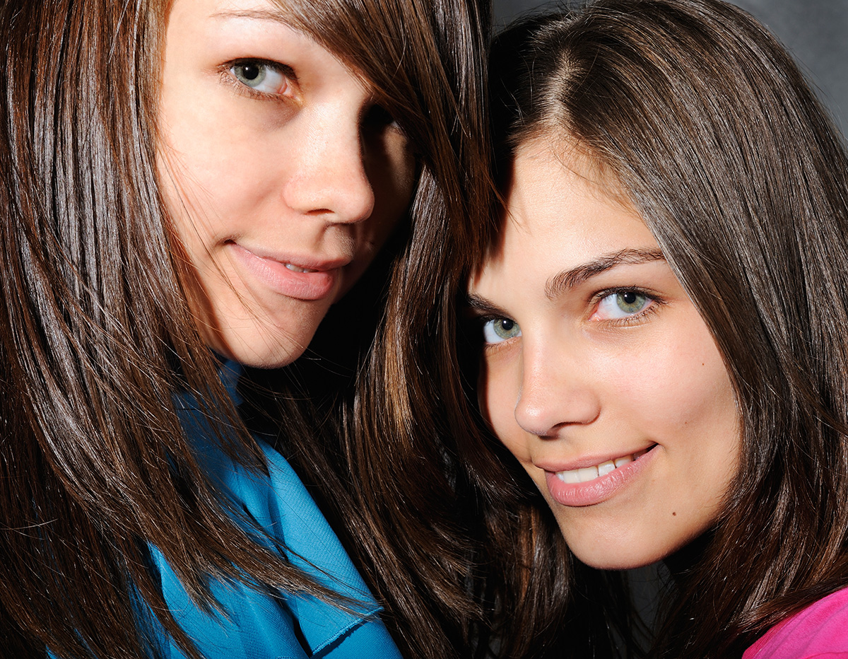 Lifestyle Fotografie Honeylight : Foto von Schwestern, Geschwister